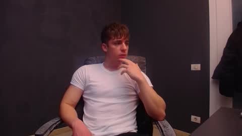 KellenWest online show from December 18, 11:16 am