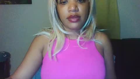 Snapshot of kelliecapri chatting on June 4, 4:40 am Kellie online show from June 4, 4:40 am