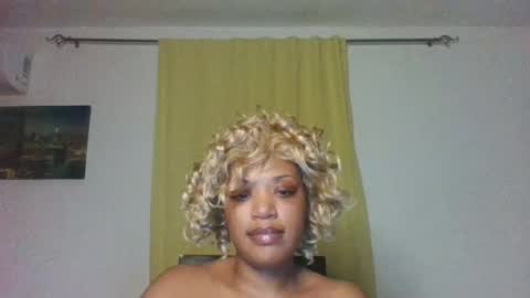 Snapshot of kelliecapri chatting on July 11, 6:05 am Kellie online show from July 11, 6:05 am