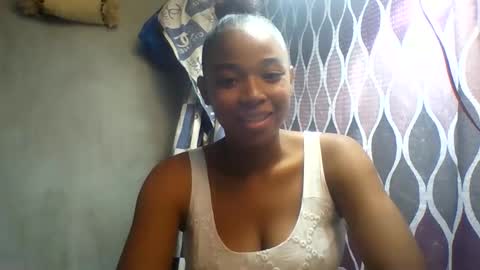 Snapshot of kelly0069 chatting on June 10, 12:15 pm kelly0069 online show from June 10, 12:15 pm