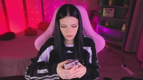 Snapshot of kelly__bunny chatting on May 6, 5:57 am Kelly online show from May 6, 5:57 am