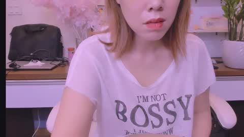 Kelly online show from April 21, 1:53 am