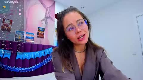 Kelly online show from October 4, 12:52 am