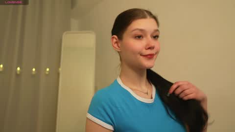  KELLY  online show from January 6, 2:03 pm