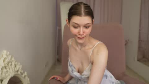  KELLY  online show from January 13, 11:41 am