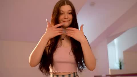  KELLY  online show from February 25, 10:37 am