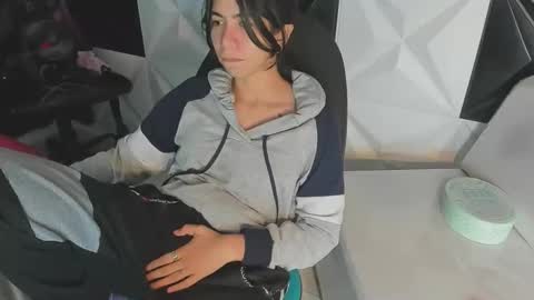 KEY online show from October 15, 2:33 am