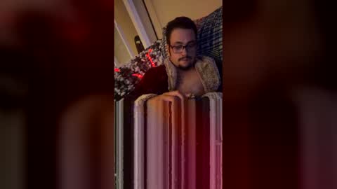 jax and star online show from December 20, 9:05 am