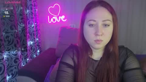 kellycrystall online show from December 19, 8:43 am