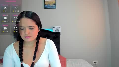 kellyMillian  online show from October 17, 7:27 pm