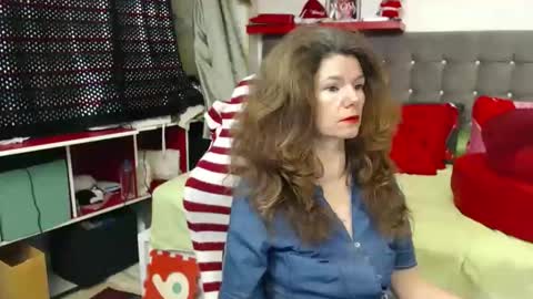 kelly online show from December 23, 10:57 am