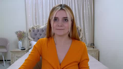 Snapshot of kellystoneys chatting on January 24, 1:25 pm Kelly Stoneys online show from January 24, 1:25 pm