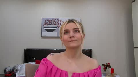 Snapshot of kellystoneys chatting on February 2, 5:42 am Kelly Stoneys online show from February 2, 5:42 am