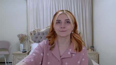 Snapshot of kellystoneys chatting on February 4, 9:20 pm Kelly Stoneys online show from February 4, 9:20 pm