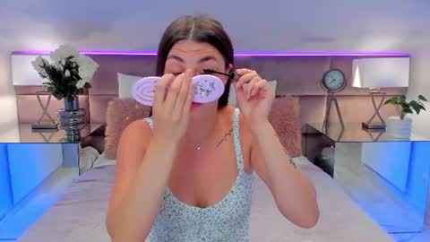 Snapshot of kelsi_di chatting on June 30, 5:19 am kelsi_di online show from June 30, 5:19 am