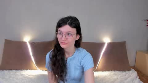 Kelsirabenold online show from March 10, 5:01 am