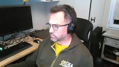 kelvin06133 online show from February 19, 11:14 pm