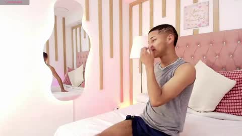 Kelvin online show from April 10, 12:32 pm