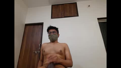 Snapshot of ken771 chatting on February 11, 10:18 pm ken771 online show from February 11, 10:18 pm