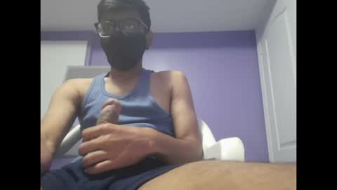 Snapshot of ken771 chatting on October 14, 6:52 pm ken771 online show from October 14, 6:52 pm