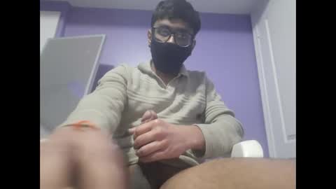Snapshot of ken771 chatting on May 12, 6:38 pm ken771 online show from May 12, 6:38 pm