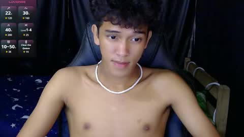 Snapshot of ken_bigcockxx chatting on March 23, 11:58 am Ken online show from March 23, 11:58 am