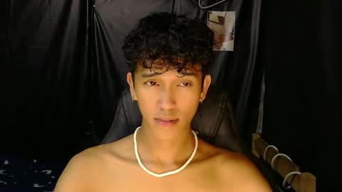 Snapshot of ken_bigcockxx chatting on April 3, 1:20 pm Ken online show from April 3, 1:20 pm