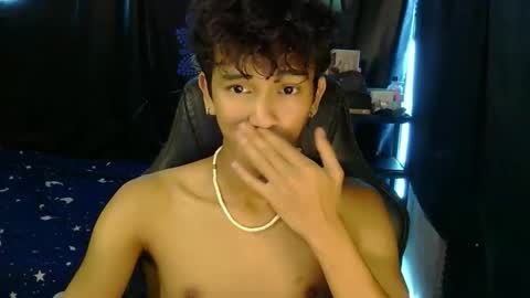 Snapshot of ken_bigcockxx chatting on April 13, 9:26 am Ken online show from April 13, 9:26 am