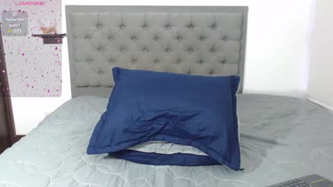 ken_blaker online show from December 5, 10:34 pm