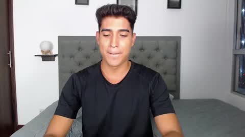 ken_blaker online show from December 20, 1:14 am