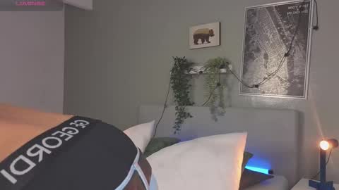   online show from September 20, 11:44 am