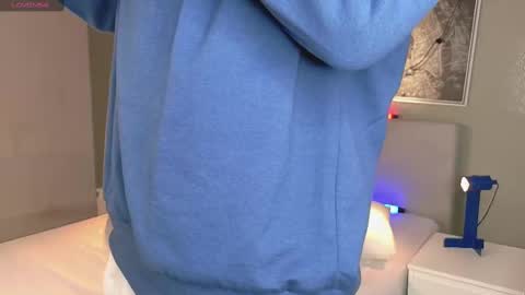   online show from September 27, 11:48 am