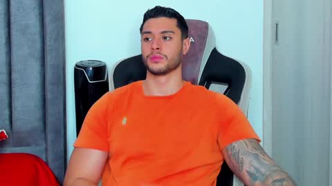 Snapshot of ken_mailik chatting on February 7, 8:20 pm ken_mailik online show from February 7, 8:20 pm