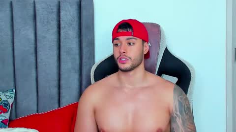 Snapshot of ken_mailik chatting on February 11, 6:51 am ken_mailik online show from February 11, 6:51 am