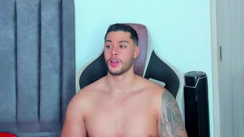 Snapshot of ken_mailik chatting on February 16, 6:32 am ken_mailik online show from February 16, 6:32 am