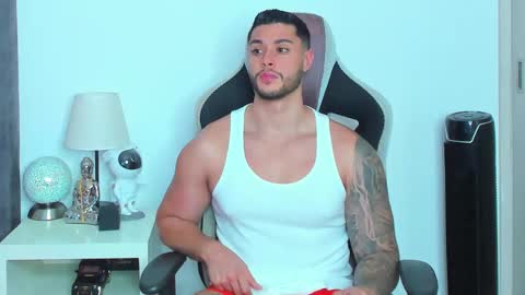 Snapshot of ken_mailik chatting on February 18, 6:59 am ken_mailik online show from February 18, 6:59 am