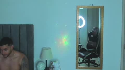 Snapshot of ken_mailik chatting on March 8, 1:06 am ken_mailik online show from March 8, 1:06 am