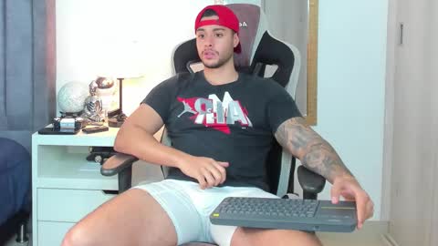 Snapshot of ken_mailik chatting on October 24, 5:04 am ken_mailik online show from October 24, 5:04 am