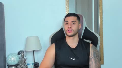 Snapshot of ken_mailik chatting on December 3, 4:53 am ken_mailik online show from December 3, 4:53 am