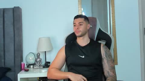 Snapshot of ken_mailik chatting on December 13, 7:53 pm ken_mailik online show from December 13, 7:53 pm