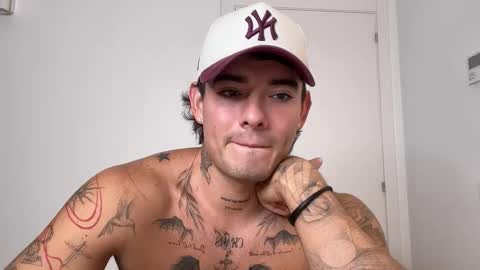 luis carlos esteban online show from October 19, 4:51 pm