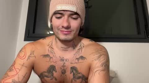 luis carlos esteban online show from November 18, 5:06 pm