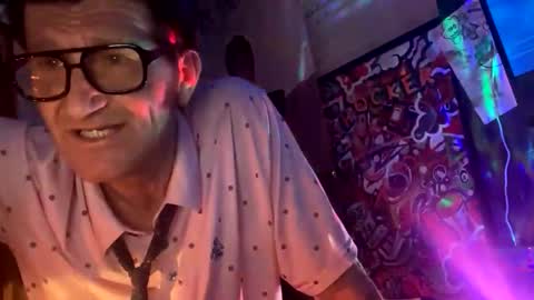 kencam70 online show from April 20, 3:53 am