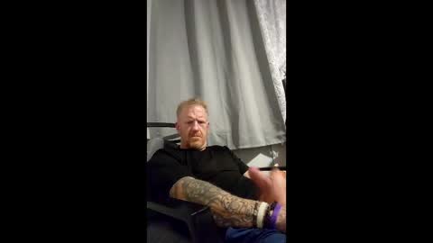 kendall21978 online show from April 17, 7:33 am