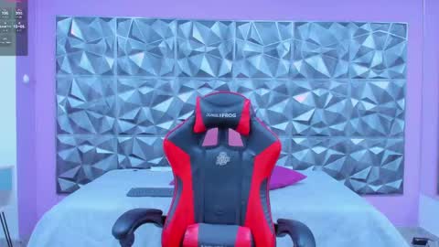 Snapshot of kendall23_ chatting on March 11, 3:16 am Kendall online show from March 11, 3:16 am