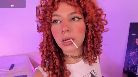 Snapshot of kendall23_ chatting on October 19, 12:22 am Kendall online show from October 19, 12:22 am