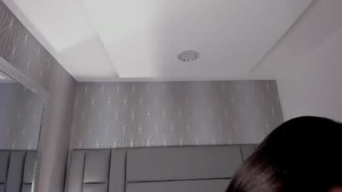 Snapshot of kendall_evanss_ chatting on November 21, 4:11 am kendall_evanss_ online show from November 21, 4:11 am