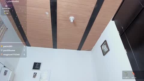 Snapshot of kendall_ewers chatting on December 30, 2:20 am Kendall ewers online show from December 30, 2:20 am