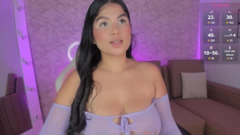 Snapshot of kendall_jonss chatting on November 13, 10:36 am online show from November 13, 10:36 am