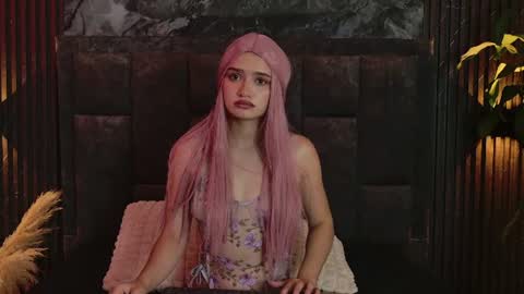 kendall_ll online show from June 3, 9:09 pm